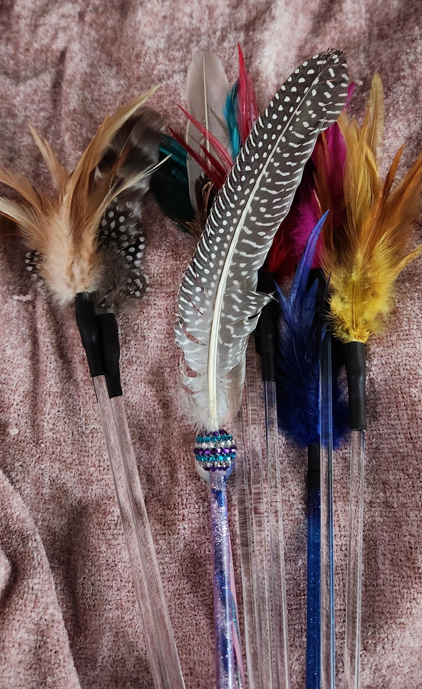 Multi Feather Long Stem Cat Teaser